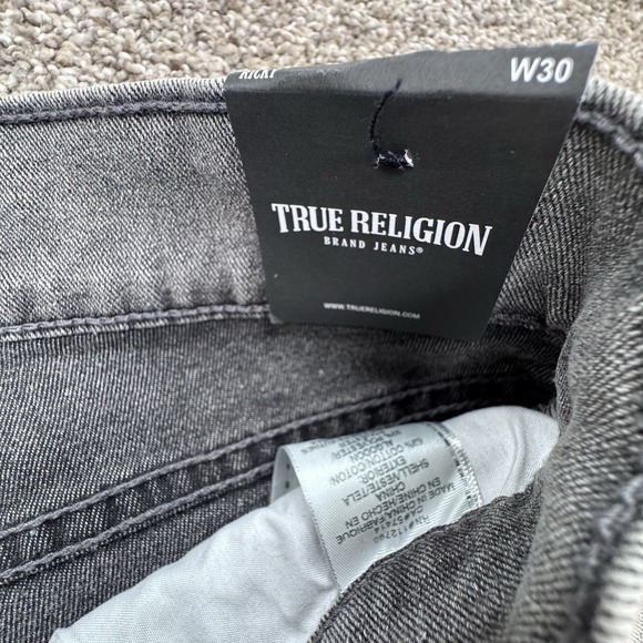 NWT‎ True Religion Ricky Shorts Mens 30 Raw hem 11" Inseam Gray Silver Wash - Picture 3 of 7